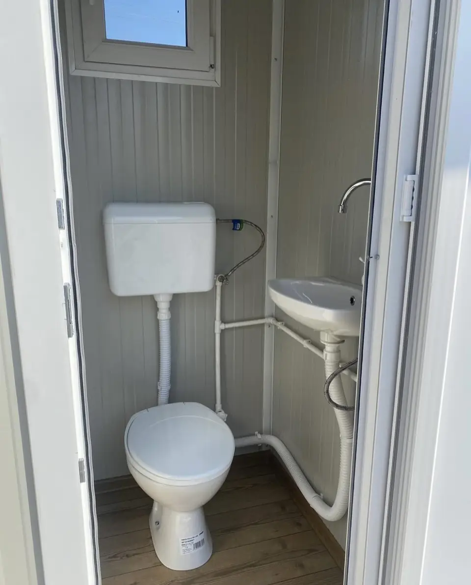 Flushing unit inside